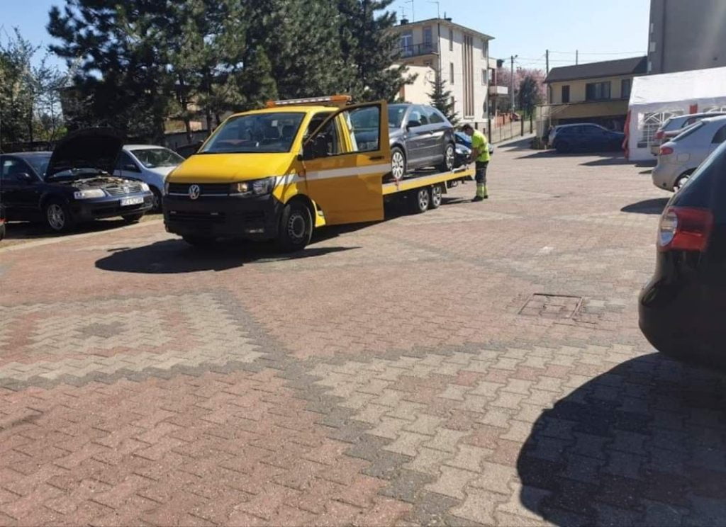 Auto kasacja -samochód do kasacji -laweta